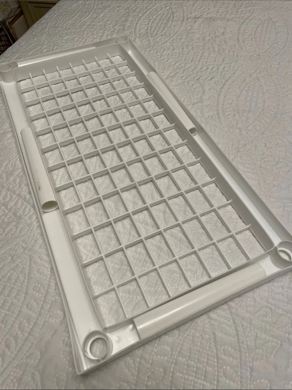 White Plastic Adjustable 1 2 3 or 4 Tier Storage Shelves or Rack Great Condition